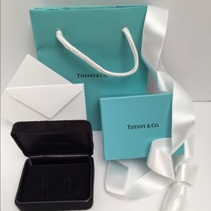 Tiffany & Co. Brooch case black suede empty box